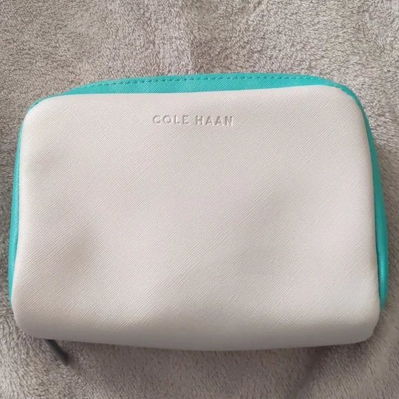 Cole haan for American airlines travel kit - Picture 2 of 6